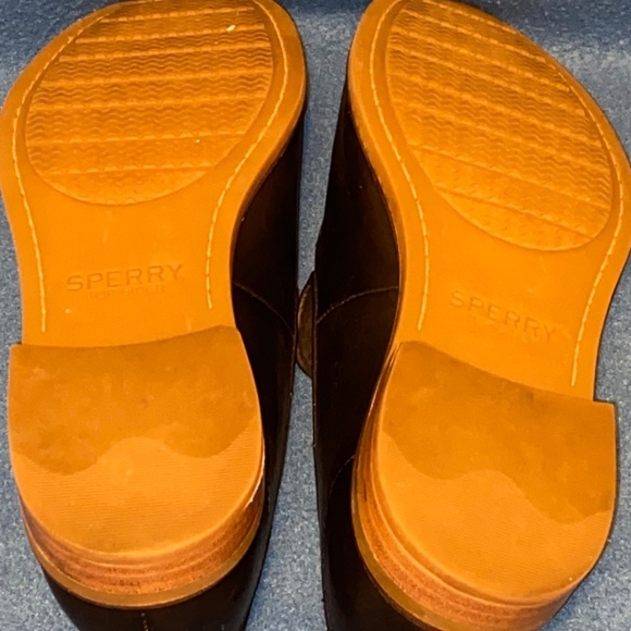Ladies Sperry size 8 casual loafers like new - Picture 7 of 8